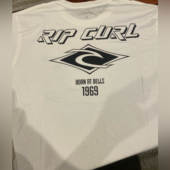 Rip Curls relaxed fit Tee - Picture 2 of 6